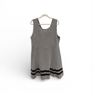 41 Hawthorn Monochrome Geometric Dress